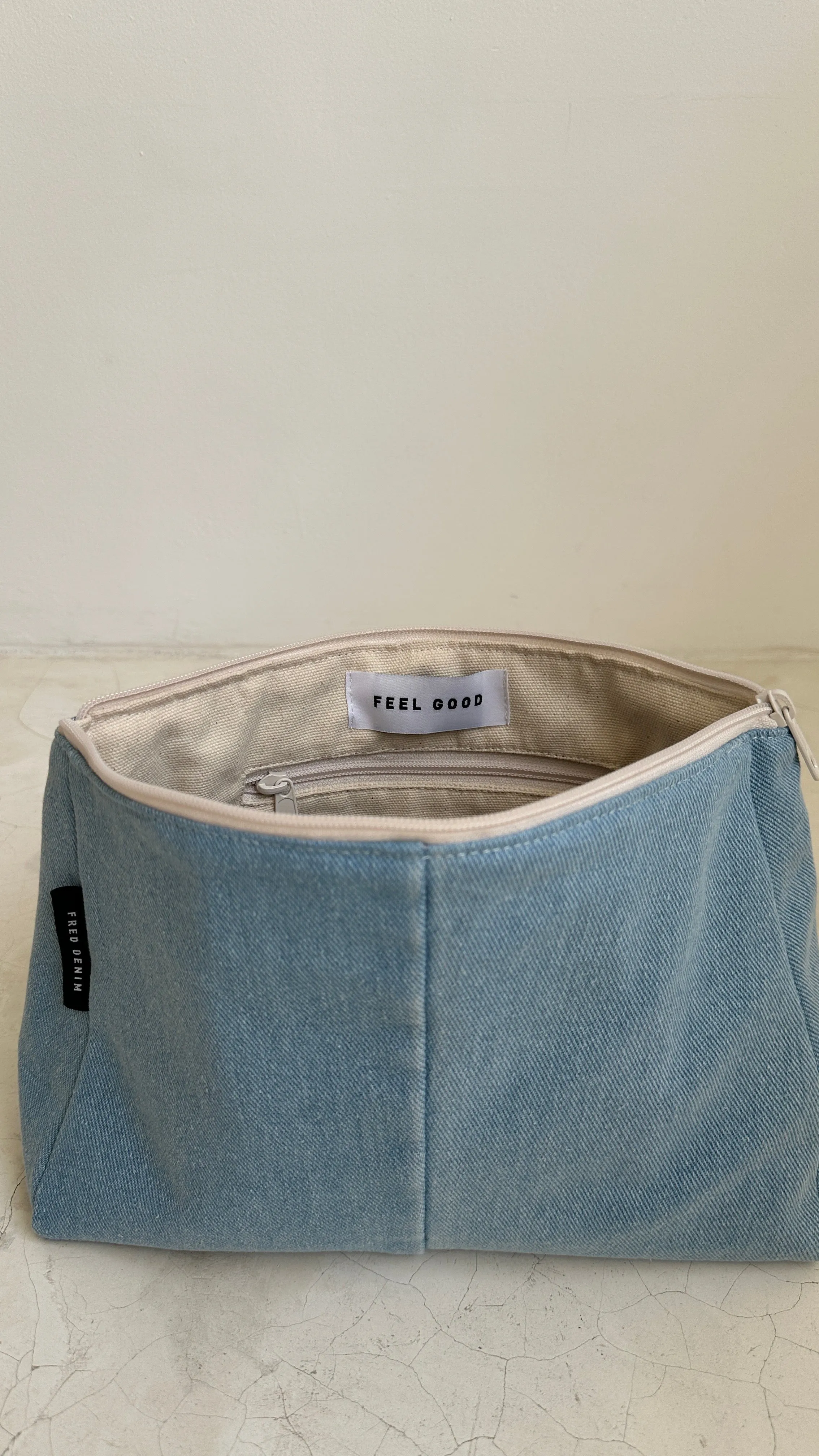 DENIM POUCH in BLUE