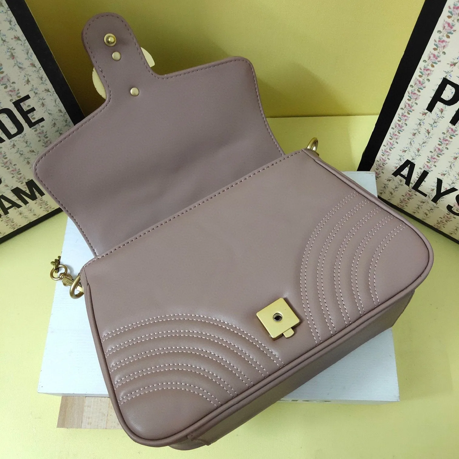 Designer Handbags GI 039