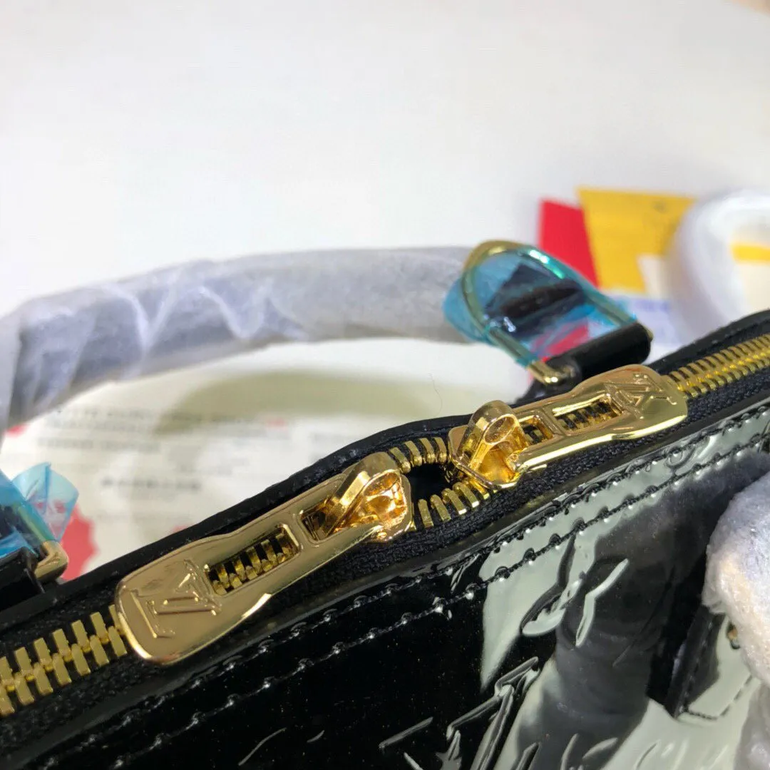 Designer Handbags LN 058