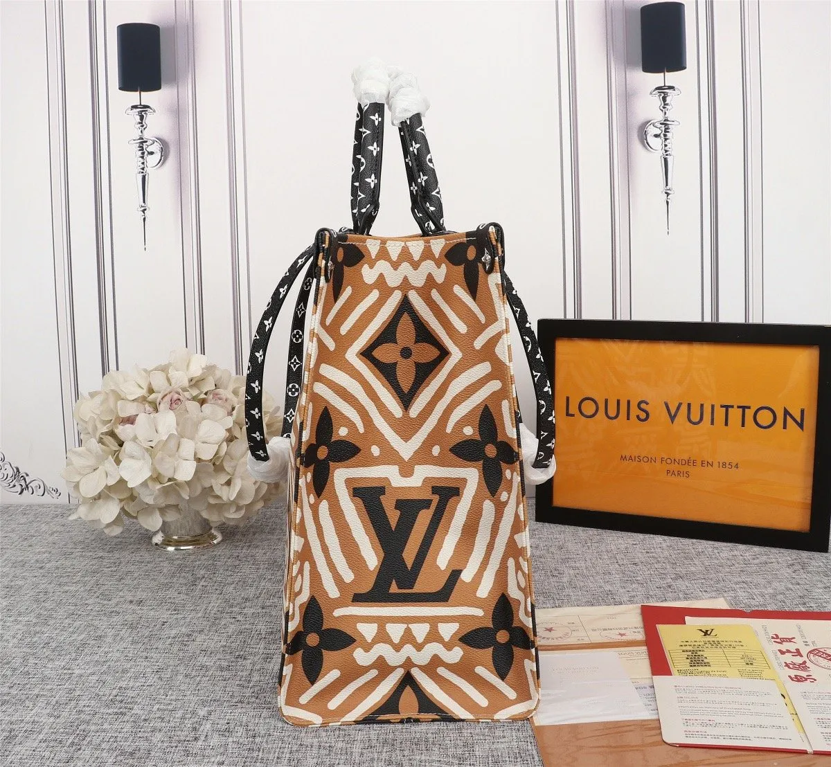 Designer Handbags LN 184
