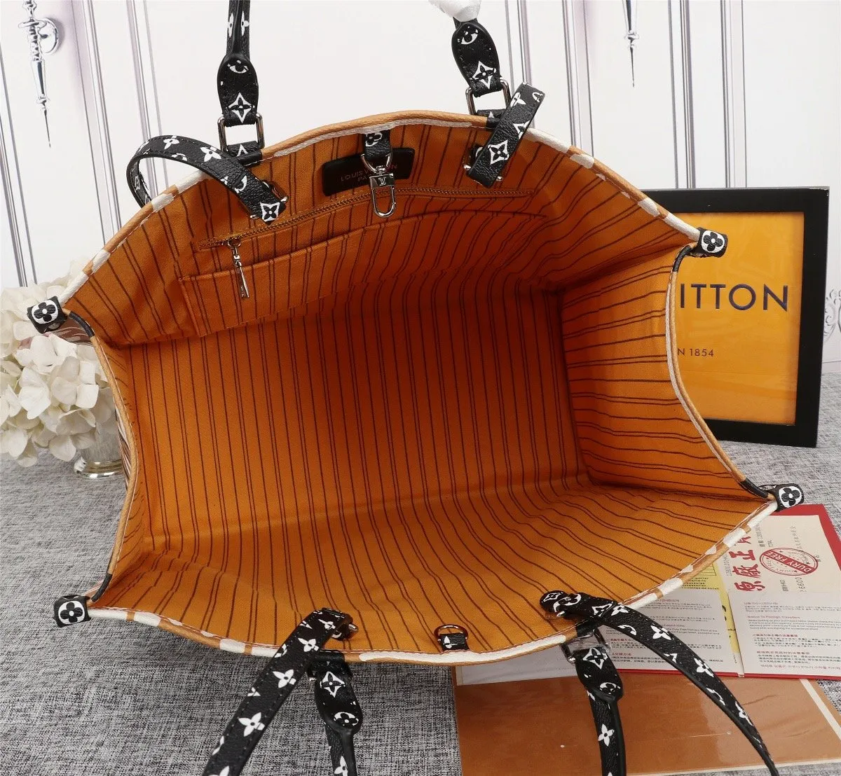 Designer Handbags LN 184