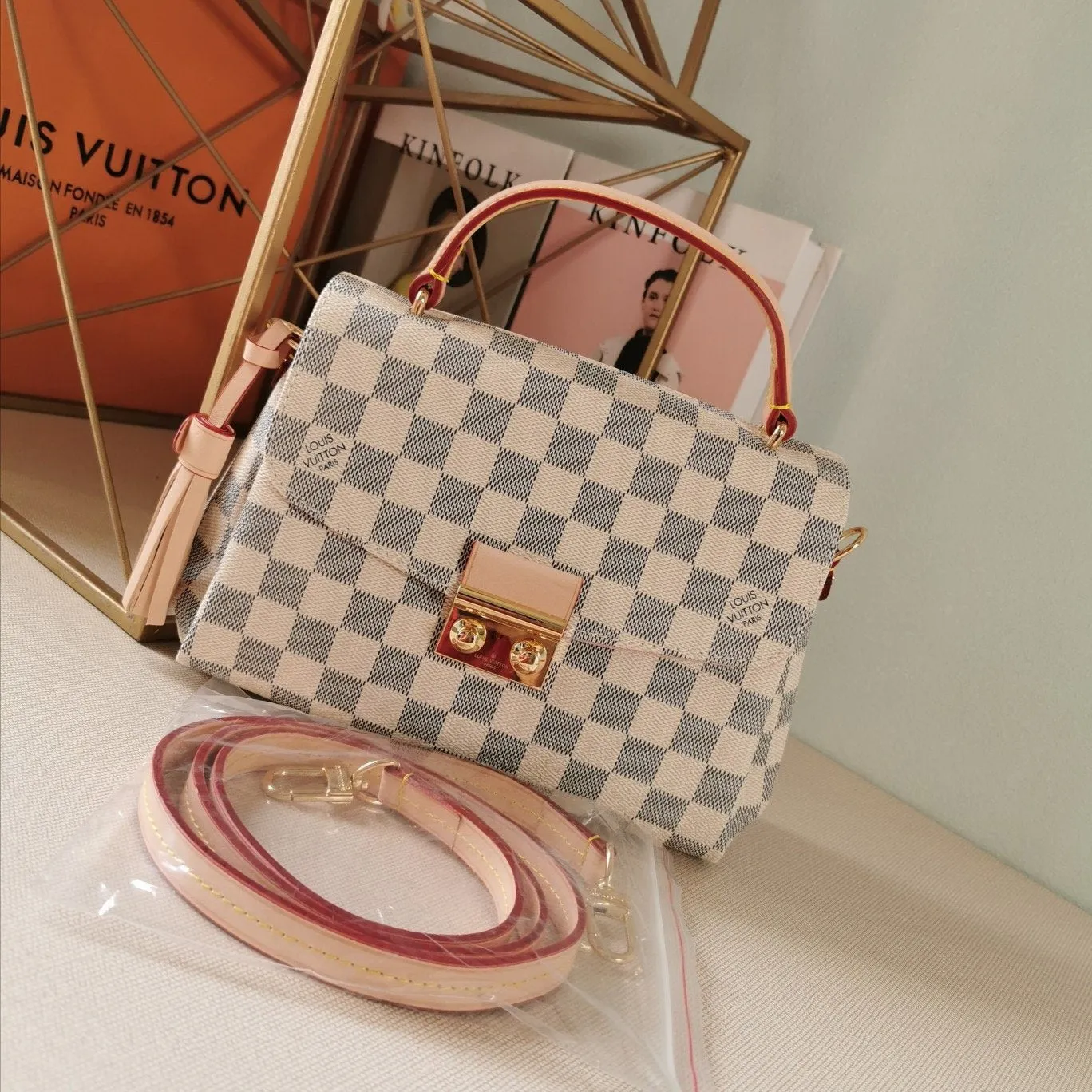 Designer Handbags LN 253
