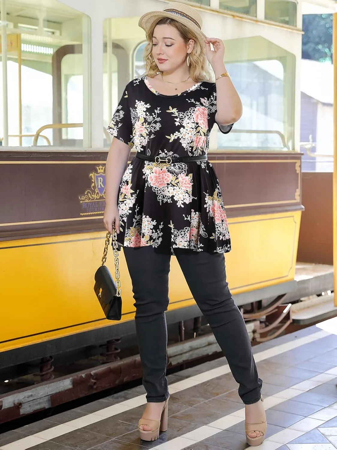 LARACE Casual Tops for Womens Summer Clothes Loose Fit Short Sleeve Shirts Flowy V Neck Tunic Plus Size Blouse