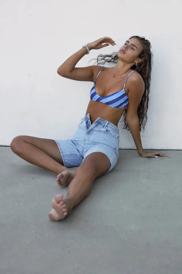 Recycled Cotton Walk Short - Light Wash