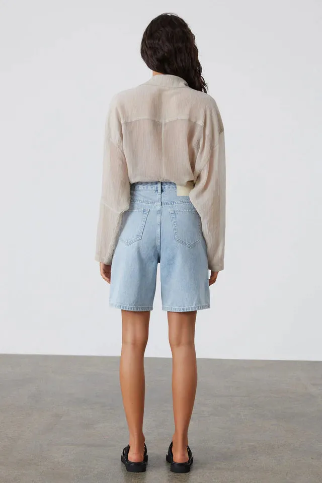Recycled Cotton Walk Short - Light Wash