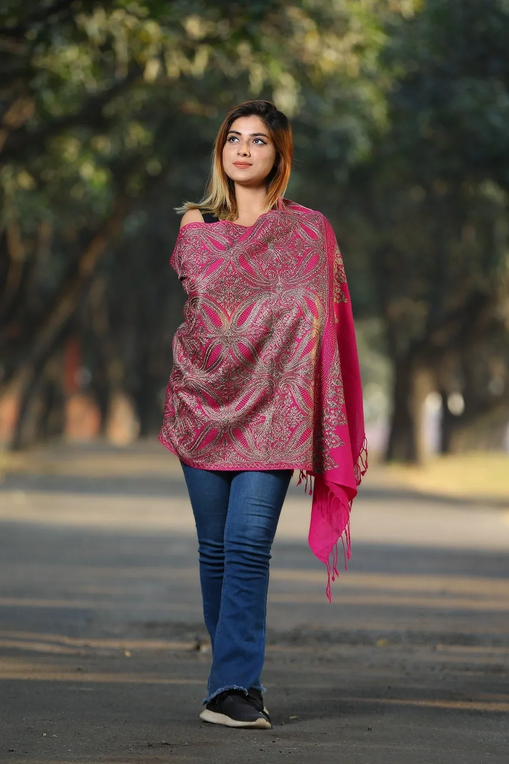 ROSEWOOD  CHARMING PINK COLOUR KASHMIRI STOLE WITH CLASSY SWAROVSKI WORK DEFINES FEMINISM AND ENHANCES SOPHISTICATION