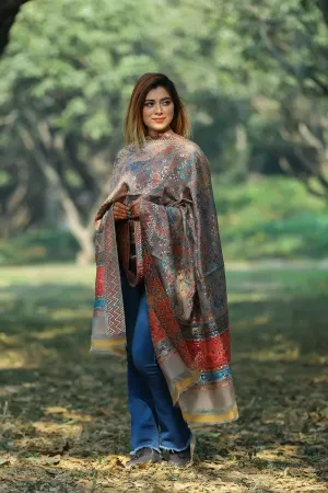 WONDERFUL PAISLEYS ON BEIGE COLOUR BASE SHAWL DEFINE FEMINISM AND ADDS BEAUTY.
