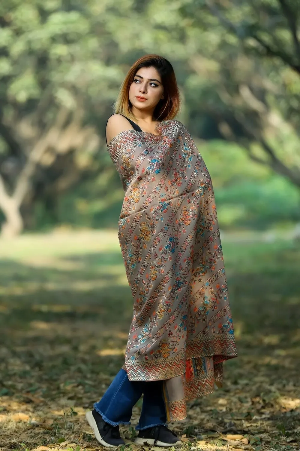 WONDERFUL PAISLEYS ON BEIGE COLOUR BASE SHAWL DEFINE FEMINISM AND ADDS BEAUTY.